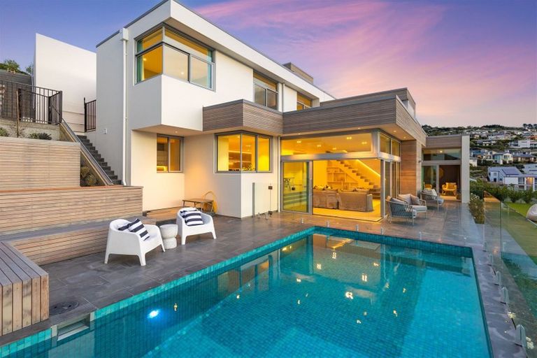 Photo of property in 6 Gazelle Lane, Redcliffs, Christchurch, 8081