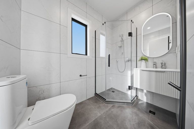 Photo of property in 2e Rangitoto Terrace, Milford, Auckland, 0620