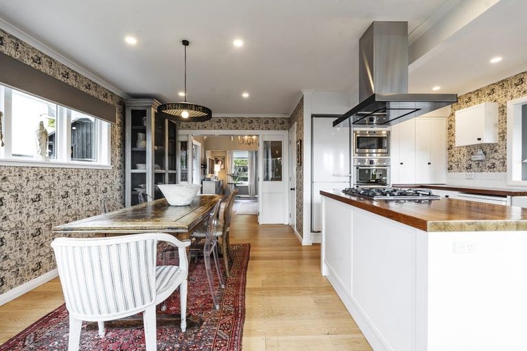 Photo of property in 89 Pendarves Street, New Plymouth, 4310