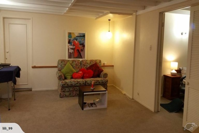 Photo of property in 48 Reeves Road, Pakuranga, Auckland, 2010