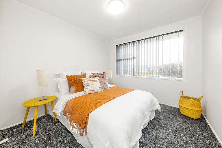 Photo of property in 11 Othello Drive, Clover Park, Auckland, 2023