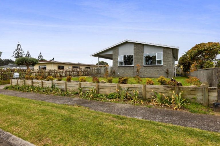 Photo of property in 30 Harris Street, Waitara, 4320