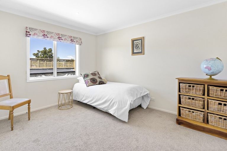 Photo of property in 8 Camellia Lane, Carterton, 5713