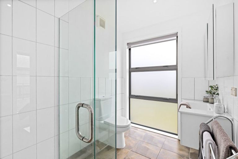 Photo of property in 9 Arohia Place, Snells Beach, 0920