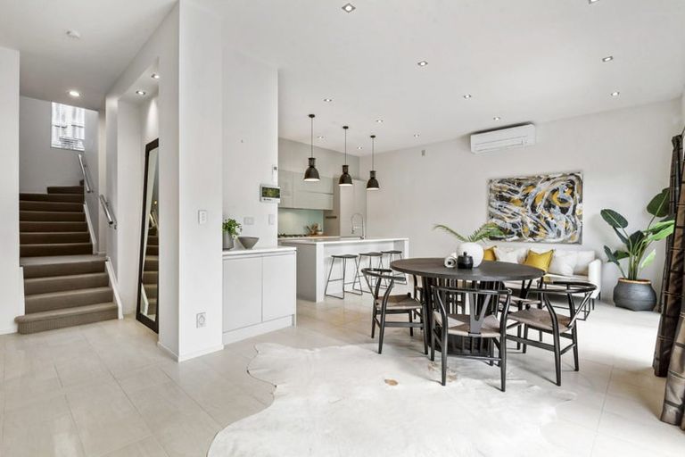 Photo of property in 65 Bayside Drive, Browns Bay, Auckland, 0630