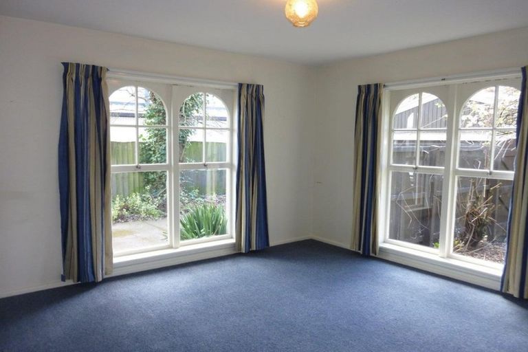 Photo of property in 12 Brookby Crescent, Avonhead, Christchurch, 8042