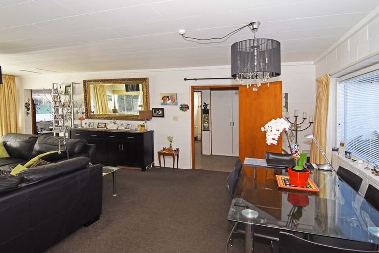 Photo of property in 17 Queen Alexandra Street, Lansdowne, Masterton, 5810