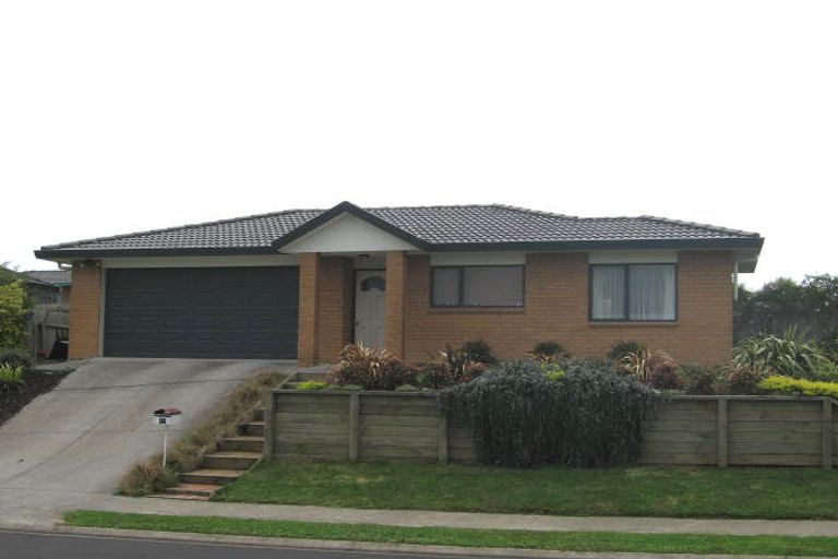 Photo of property in 37 Greenberry Drive, Ranui, Auckland, 0612