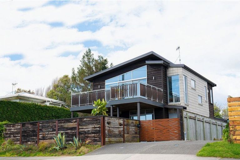 Photo of property in 20b Wharemauku Road, Raumati Beach, Paraparaumu, 5032