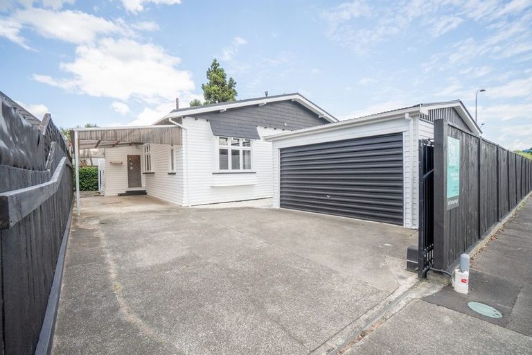 Photo of property in 201 Fitzherbert Avenue, West End, Palmerston North, 4410