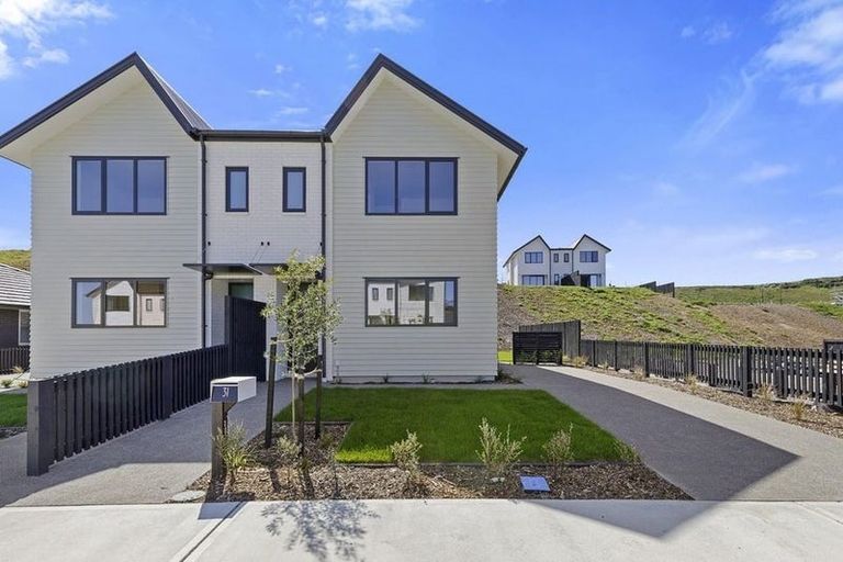 Photo of property in 31 Turtleback Avenue, Whitby, Porirua, 5024