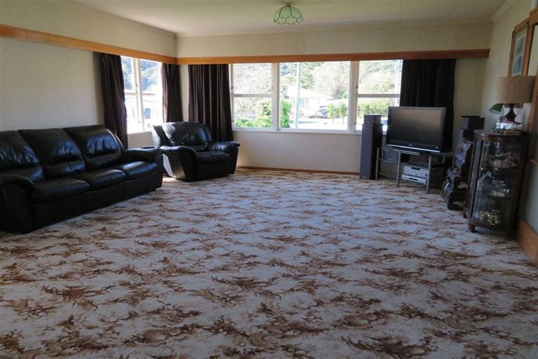 Photo of property in 211 Moanataiari Street, Thames, 3500