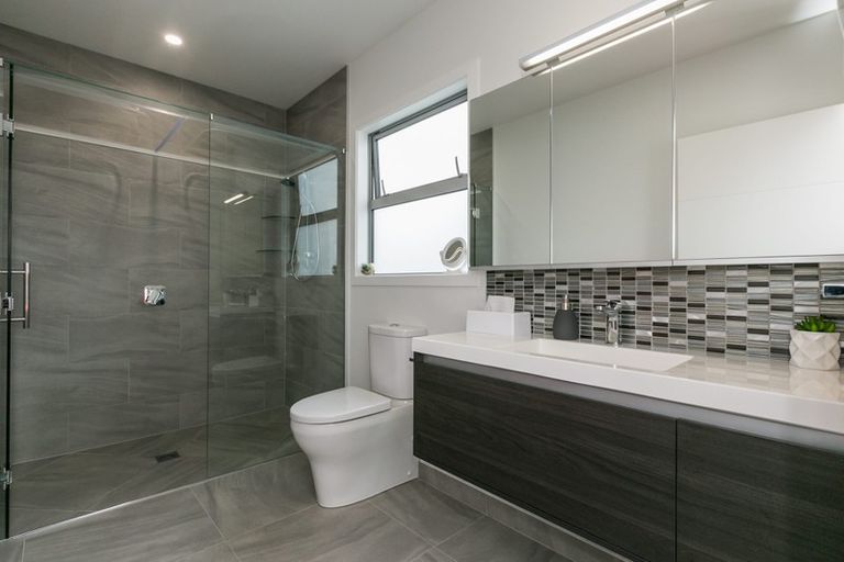 Photo of property in 3 Pelorus Avenue, Poraiti, Napier, 4112