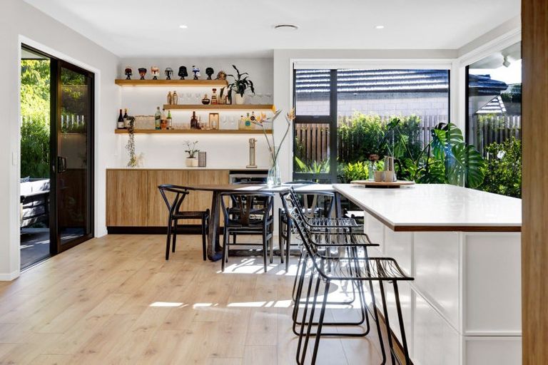 Photo of property in 7 Mackillop Way, Brooklands, New Plymouth, 4310