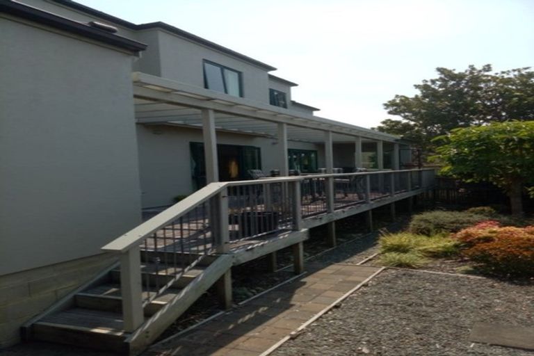 Photo of property in 2/15 Quebec Road, Milford, Auckland, 0620