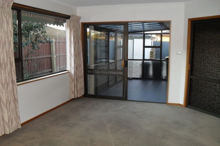 Photo of property in 47 Oakhampton Street, Hornby, Christchurch, 8042