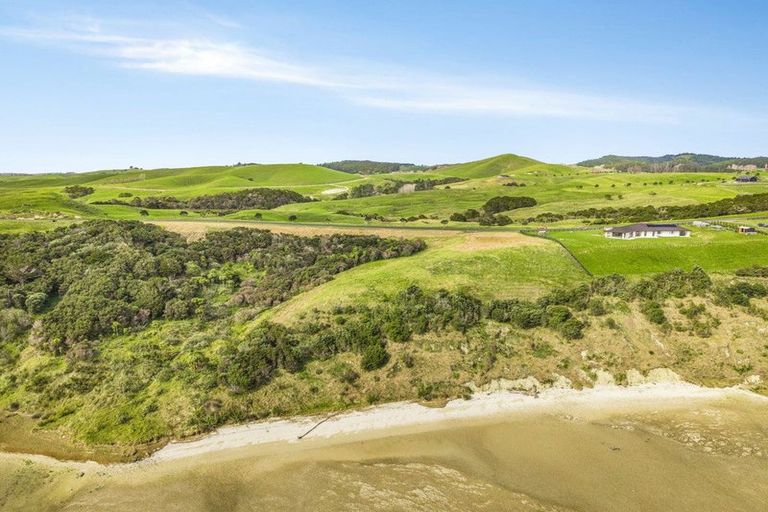 Photo of property in 53 Hinamoki Drive, Kaiwaka, 0573