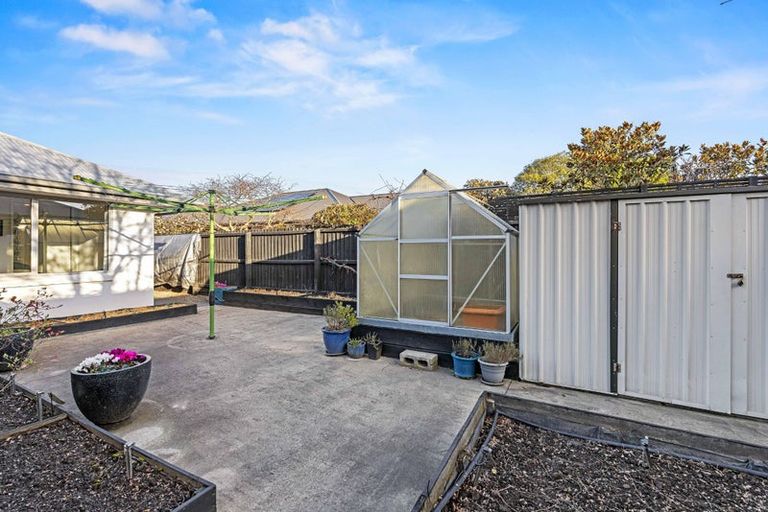 Photo of property in 32 Rue De La Mare, Parklands, Christchurch, 8083