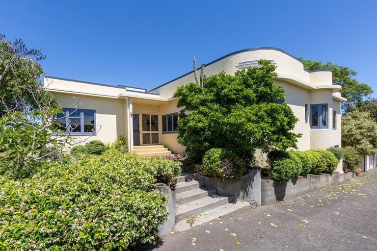 Photo of property in 1/61 Te Mata Road, Havelock North, 4130