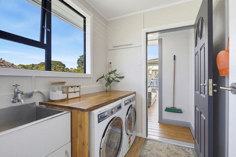 Photo of property in 110 Main Road, Titahi Bay, Porirua, 5022