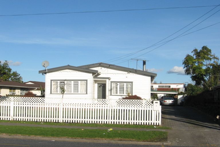 Photo of property in 8 Browns Road, Manurewa, Auckland, 2102