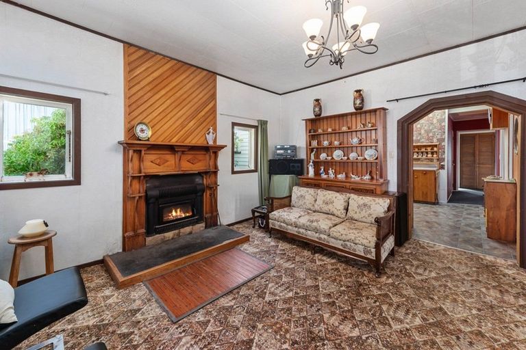 Photo of property in 33 Owhango Road, Owhango, 3990