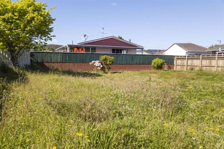 Photo of property in 16a Ebdentown Street, Ebdentown, Upper Hutt, 5018