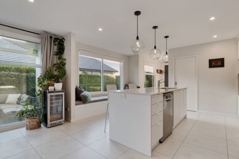 Photo of property in 70 Penetaka Heights, Pyes Pa, Tauranga, 3112