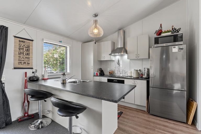 Photo of property in 68 Grey Street, Woodville, 4920