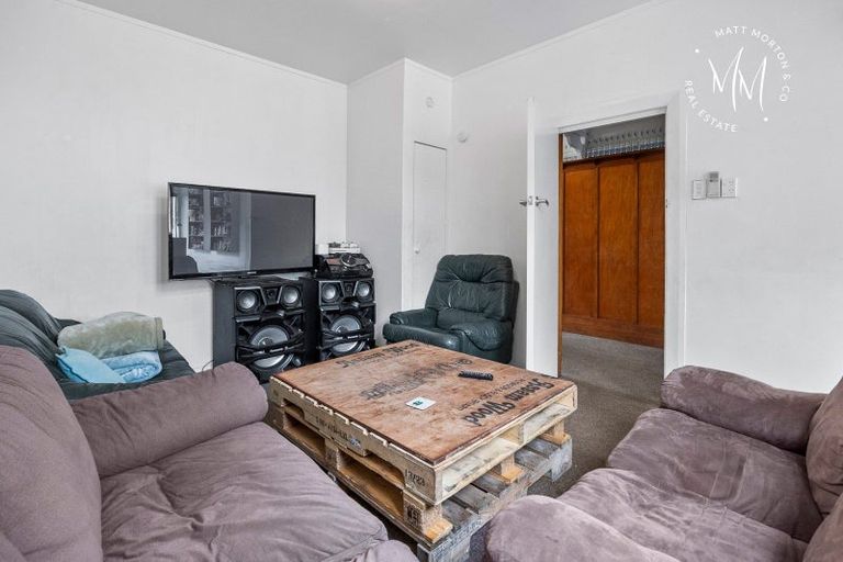 Photo of property in 58 Howe Street, North Dunedin, Dunedin, 9016