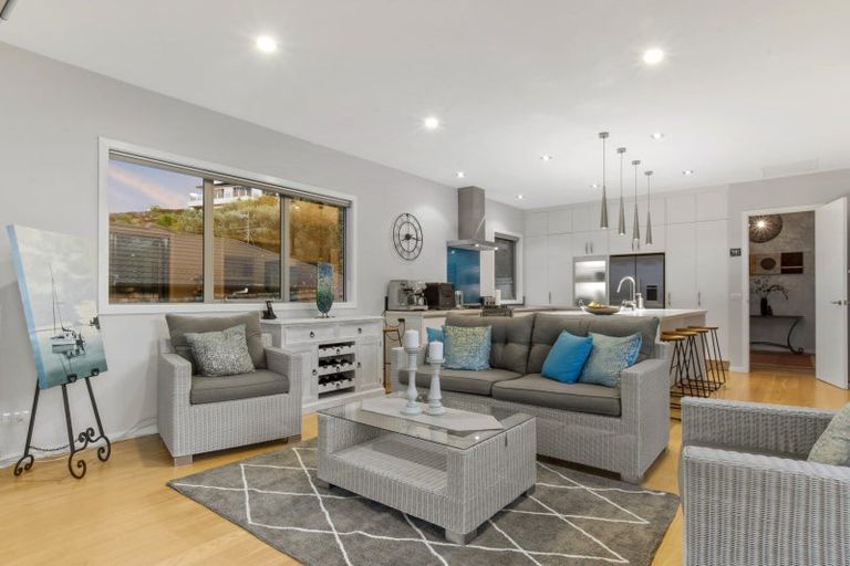 Photo of property in 25 Haden Place, Omokoroa, 3114