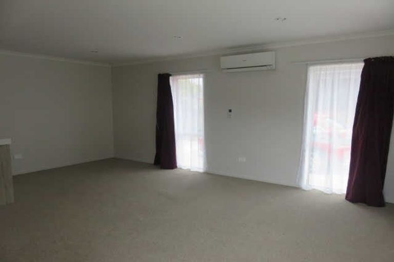 Photo of property in 2/24 Lorne Street, Melville, Hamilton, 3206