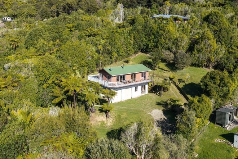 Photo of property in 240 Moetapu Bay Road, Moetapu Bay, Linkwater, 7282