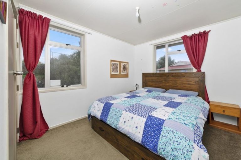 Photo of property in 40 Tania Crescent, Western Heights, Rotorua, 3015