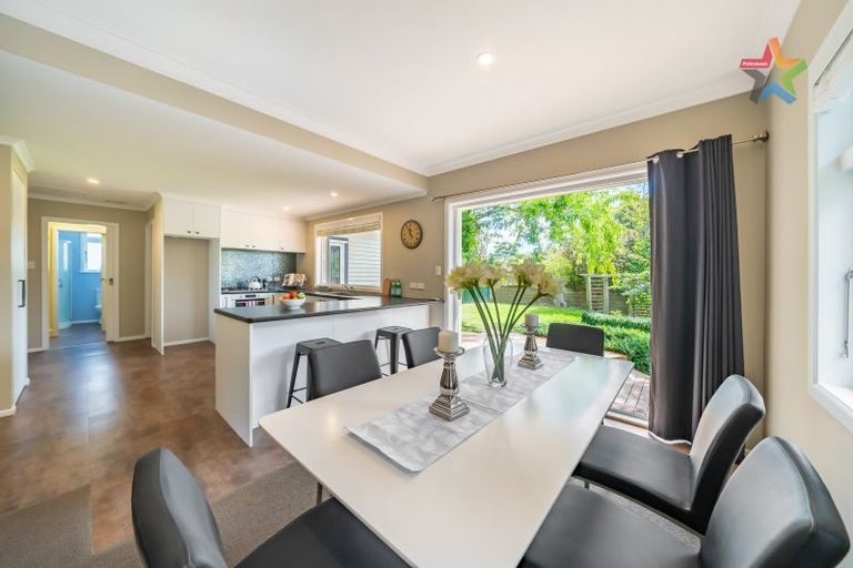 Photo of property in 51 Pohutukawa Street, Woburn, Lower Hutt, 5010