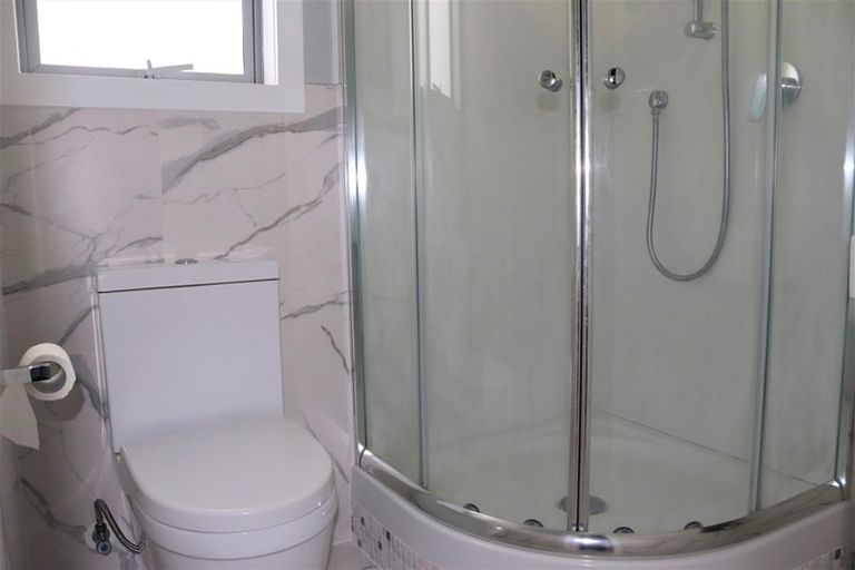 Photo of property in 7a Litchfield Place, Clarks Beach, 2122