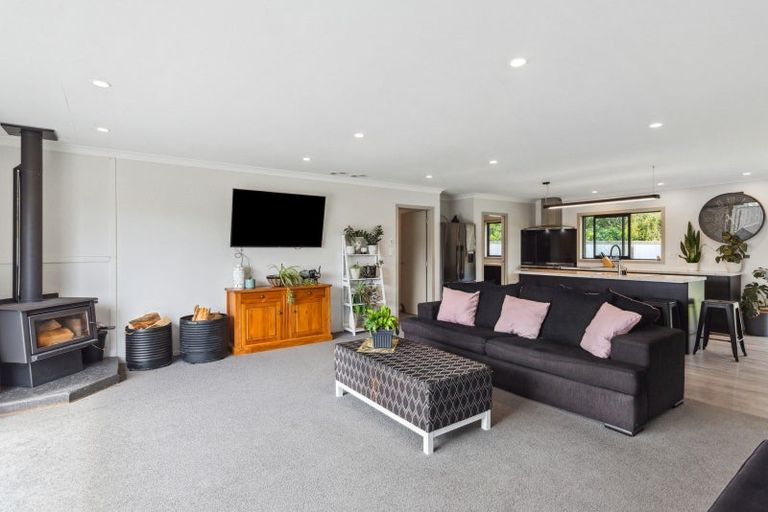 Photo of property in 53 Bruce Road, Levin, 5510