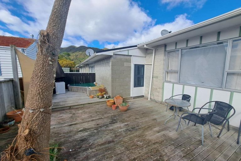 Photo of property in 44a Bauchop Road, Waterloo, Lower Hutt, 5011