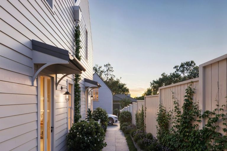 Photo of property in 240 Rangatira Road, Beach Haven, Auckland, 0626