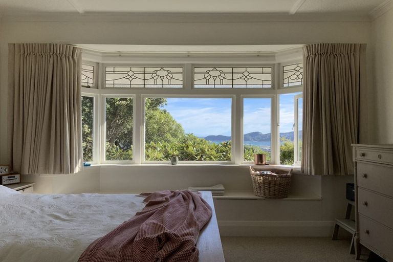 Photo of property in 25 Seatoun Heights Road, Miramar, Wellington, 6022