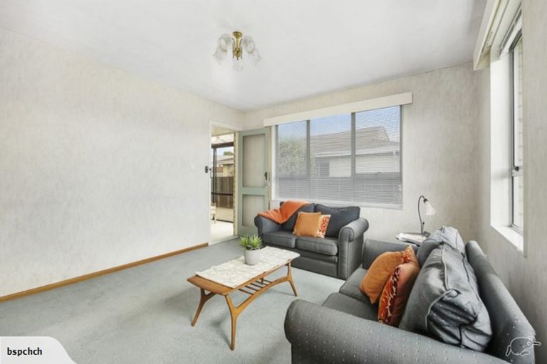 Photo of property in 1/60 Veitches Road, Casebrook, Christchurch, 8051