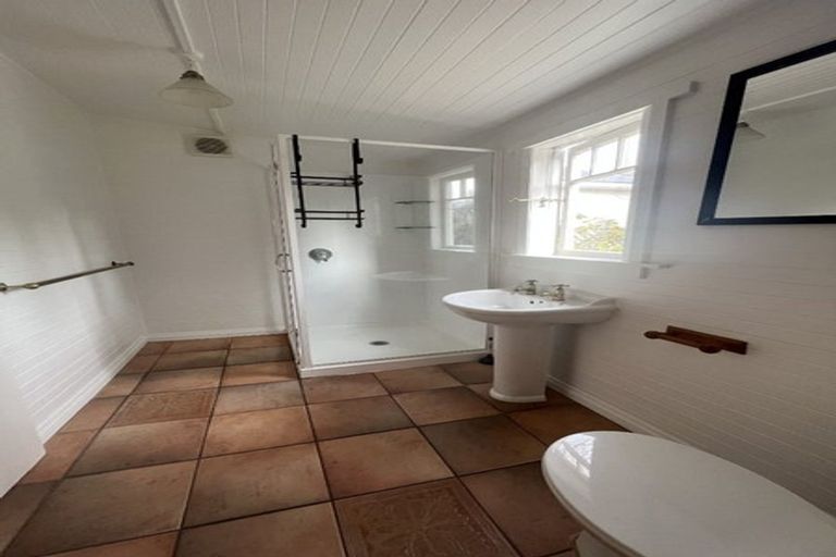 Photo of property in 39 Richmond Street, Petone, Lower Hutt, 5012