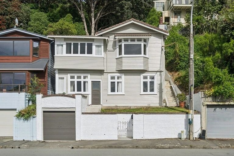 Photo of property in 468 Evans Bay Parade, Hataitai, Wellington, 6021