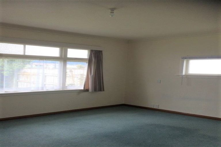 Photo of property in 35 Winchester Street, Levin, 5510