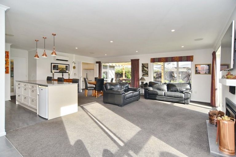 Photo of property in 18 Clarevale Street, Burwood, Christchurch, 8083