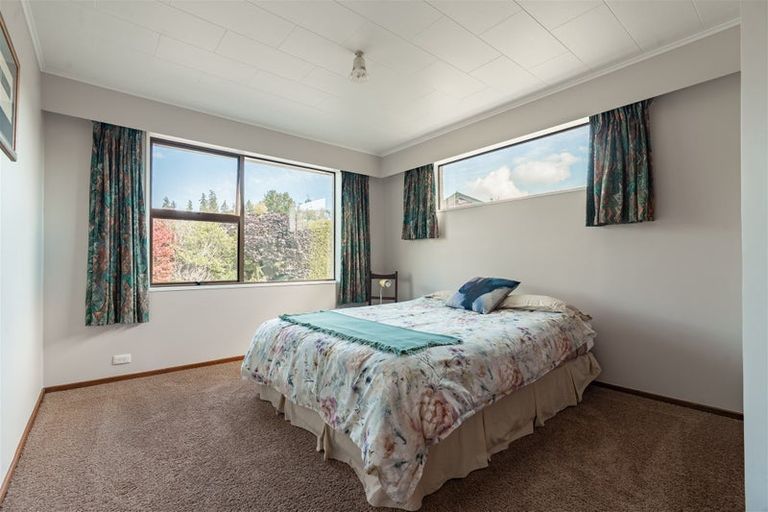 Photo of property in 15 Highgate, Milton, 9220