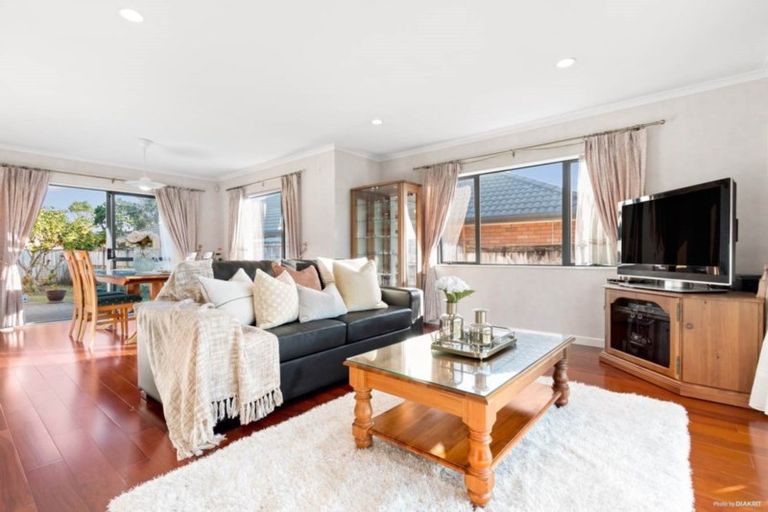 Photo of property in 5 Cellbridge Place, East Tamaki, Auckland, 2016