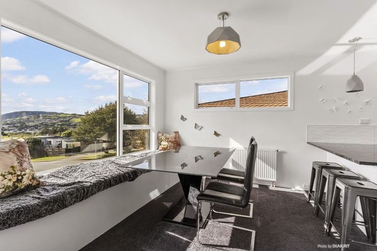 Photo of property in 49 Sunrise Boulevard, Tawa, Wellington, 5028