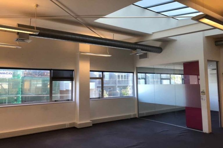 Photo of property in 48 Hanson Grove, Stokes Valley, Lower Hutt, 5019