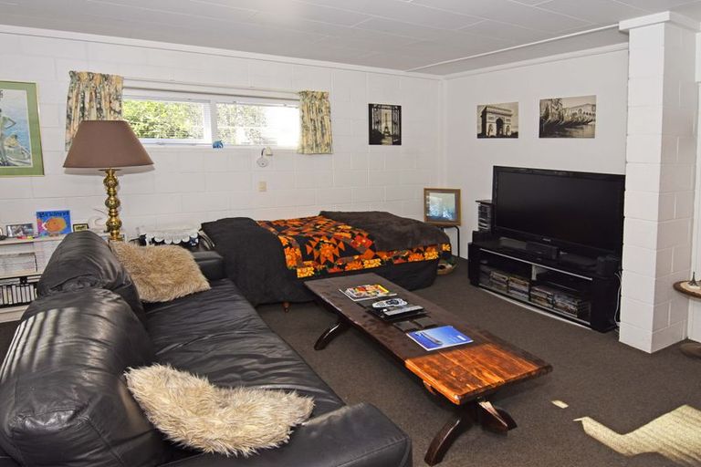 Photo of property in 17 Queen Alexandra Street, Lansdowne, Masterton, 5810
